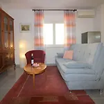 Charmantes Direkt An Der Promenade Von Mit Meerblick * Poreč