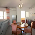 Charmantes Direkt An Der Promenade Von Mit Meerblick Poreč