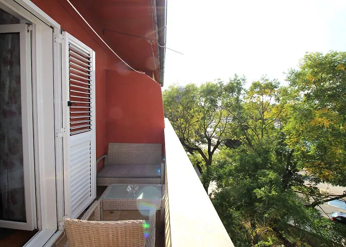 Apartman Charmantes Direkt An Der Promenade Von Mit Meerblick